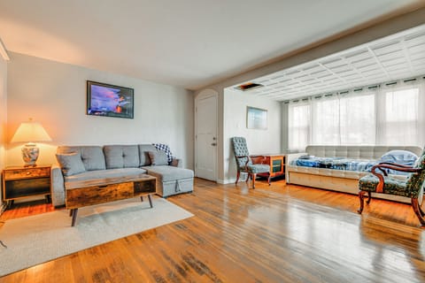 Apartment (3 Bedrooms) | Front of property