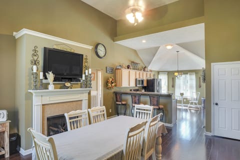 House (3 Bedrooms) | Interior