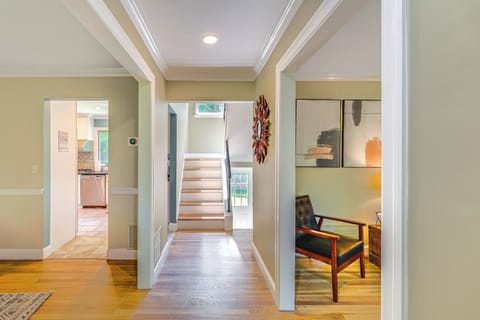 House (5 Bedrooms) | Interior