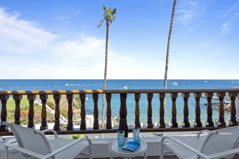 H882 - Hamilton Cove Villa 8-82