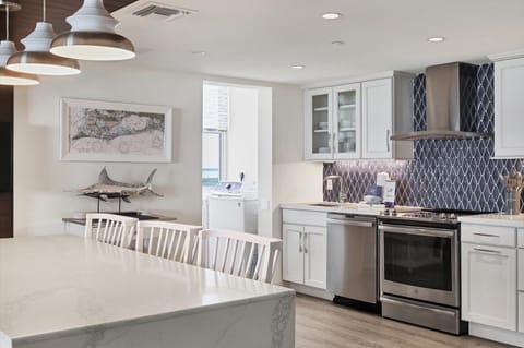 Inn On The Beach 3907 by FVC - Kitchen
