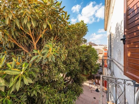 Water, Sky, Cloud, Azure, Building, Tree, Mountain, Coastal And Oceanic Landforms, Window, Lake