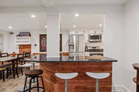 Fully stock kitchen with coffeemaker, toaster, panini press, instant cooker and all cooking essentials