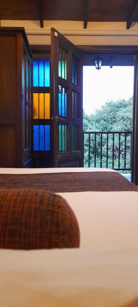 Double Room | Hypo-allergenic bedding, desk, free WiFi, bed sheets
