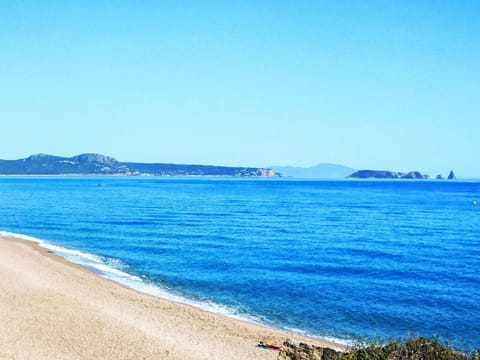Blue, Water, Body Of Water, Horizon, Beach, Sea, Coastal And Oceanic Landforms, Coast, Summer