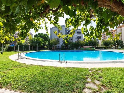 Water, Property, Plant, Swimming Pool, Nature, Building, Azure, Shade, Tree, Body Of Water