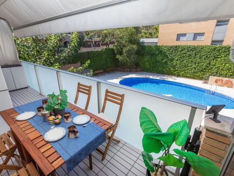 Water, Sky, Cloud, Property, Swimming Pool, Seaside Resort, Azure, Blue, Building, Outdoor Furniture