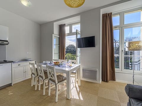 Furniture, Property, Table, Cabinetry, Window, Wood, Chair, Lighting, Countertop, Interior Design