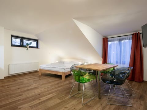 Table, Furniture, Building, Comfort, Wood, House, Couch, Flooring, Interior Design, Hall