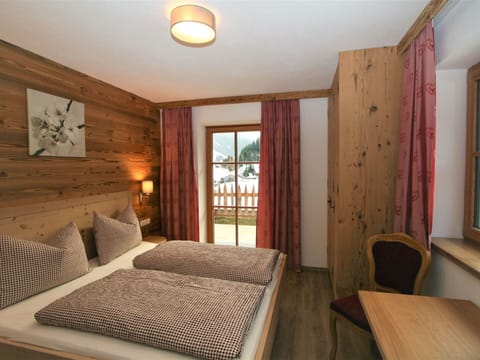 Furniture, Property, Building, Comfort, Wood, Textile, Bed, Interior Design, Architecture
