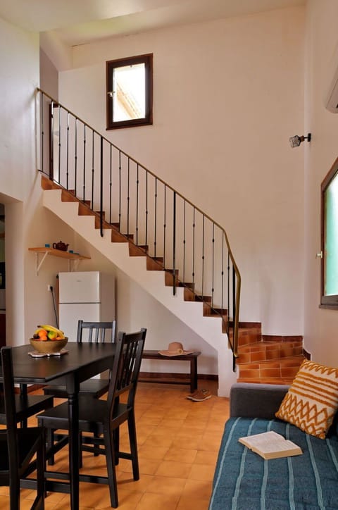 Property, Furniture, Chair, Wood, Table, Building, Stairs, Lighting, Interior Design, Flooring