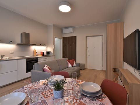 Brown, Table, Furniture, Property, Couch, Cabinetry, Chair, Floor, Wood, Interior Design
