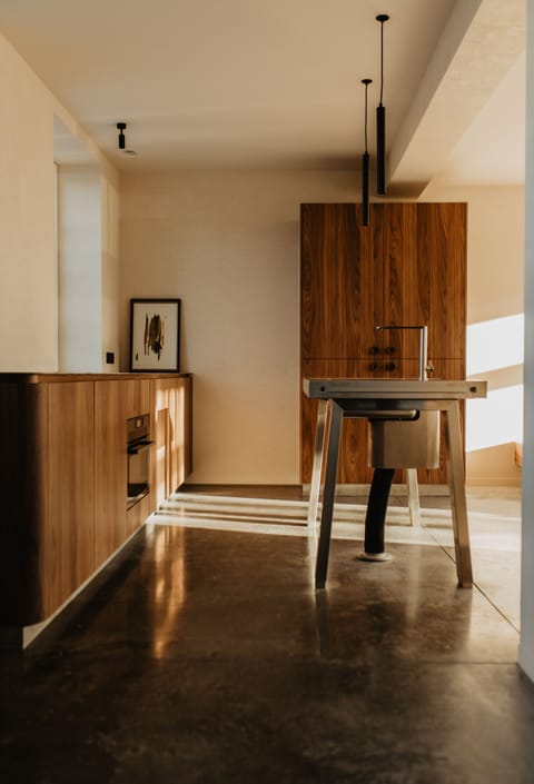 Shared fridge, microwave, oven, dishwasher