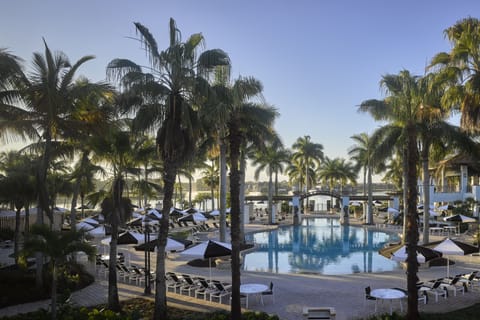2 outdoor pools, open 7:00 AM to 7:00 PM, cabanas (surcharge)