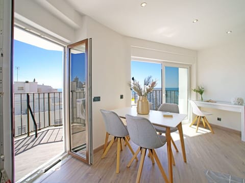 Plant, Furniture, Sky, Property, Table, Building, Cloud, Window, Chair, Outdoor Furniture