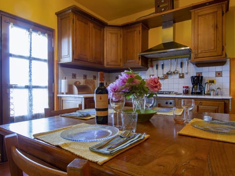 Table, Plant, Building, Sky, Cloud, Wood, Porch, Shade, Interior Design, Chair