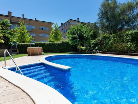 Water, Plant, Sky, Property, Building, Swimming Pool, Azure, Tree, Shade, Natural Landscape
