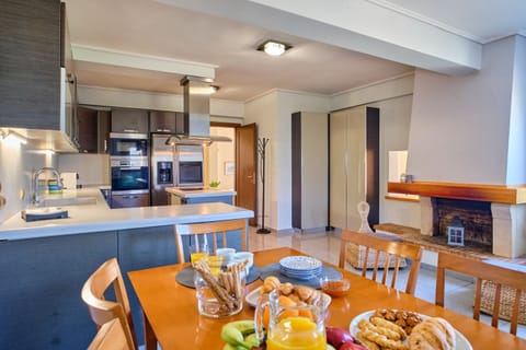 Kitchen and dining area