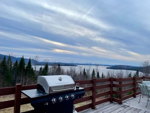 Direct Snowmobile Access to Moosehead Lake