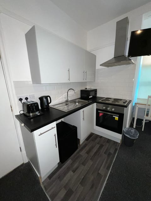 Studio, Ensuite | Private kitchen