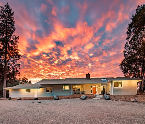 Welcome to Sierra Sunscape