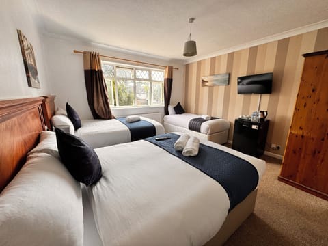 Family Room | Individually furnished, laptop workspace, soundproofing, free WiFi