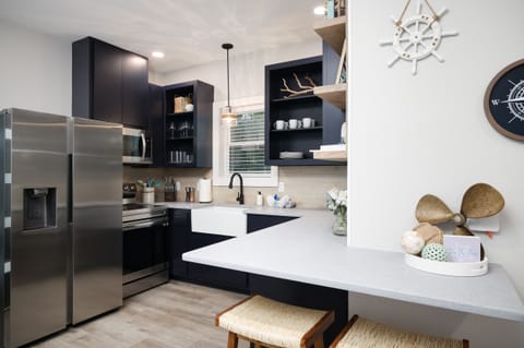 Enjoy your fresh cup of coffee at our beautiful dining ledge