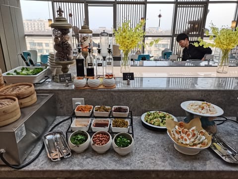 Breakfast buffet