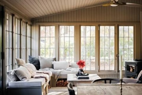 4f1a65ac f369 4810 9420 59ac93a8e456