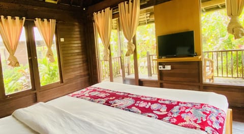 Deluxe Double Room, Non Smoking, Garden Area | Bed sheets