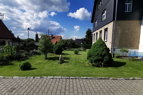 Garden [summer]