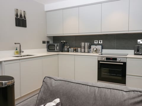 Fridge, dishwasher, electric kettle, toaster