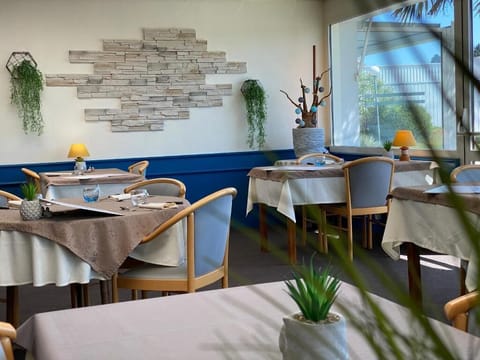 Daily buffet breakfast (EUR 11 per person)