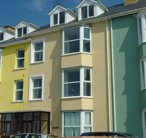 The outside of Plas Hafan, Apartment 2