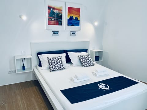 Egyptian cotton sheets, premium bedding, down comforters