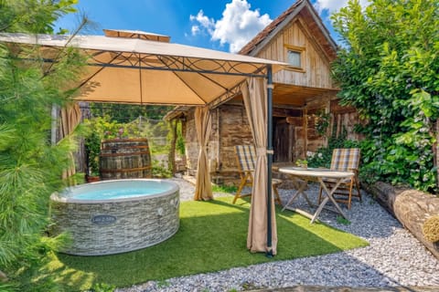 Family House, Multiple Bedrooms (Tiny-Mini Bertl With Hot Tub) | Outdoor dining