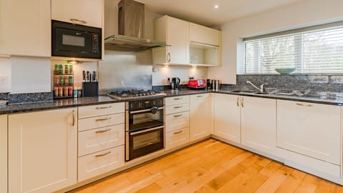 Kitchen, Goslings, Bolthole Retreats