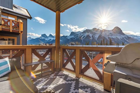 A front-row seat to Canmore’s natural beauty