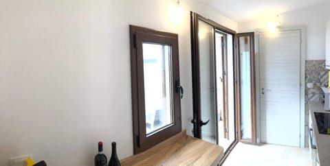 Apartment, 1 Bedroom, Patio, City View | Interior