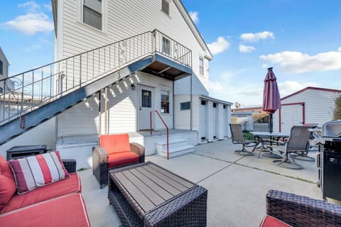 Ocean breezes and sunshine create the perfect space for outdoor fun and relaxation.
