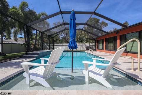 Bonita Pool House eagerly awaits your arrival and promises an unforgettable stay