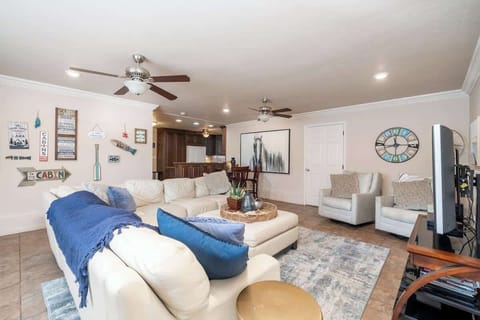 Super cozy yet super spacious. The Garage-Mahal has it all!