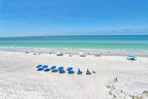Condo, 1 King Bed with Sofa bed (Villa Madeira 506 - Premier) | Beach | On the beach