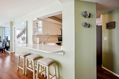 Condo, Multiple Beds (Bahia Del Mar 9-317) | Interior