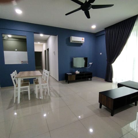 Family House | Living area | 27-inch Smart TV with satellite channels