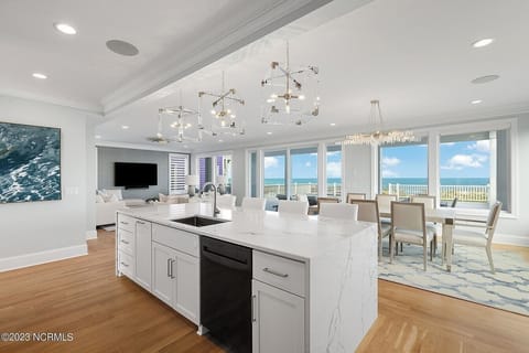 Luxury furniture, Gormet Kitchen with views of the ocean.