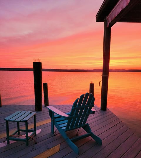 A peaceful lakefront setting designed for slowing down.