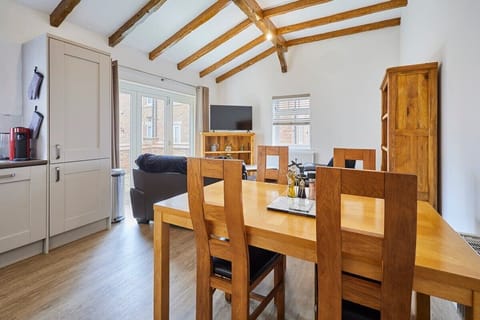 Jubilee Close, Filey - Host & Stay