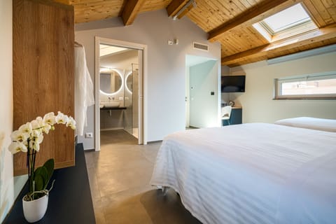 Superior Triple Room | Premium bedding, down comforters, memory foam beds, minibar