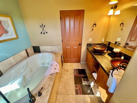 Free toiletries, hair dryer, bathrobes, towels